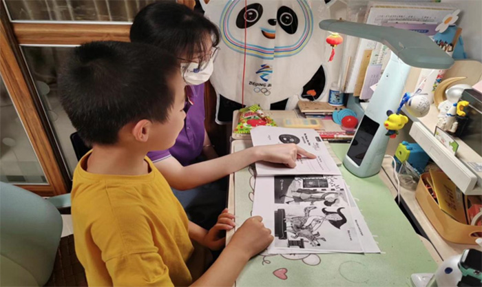 实践掠影：爱心陪伴，童趣融融