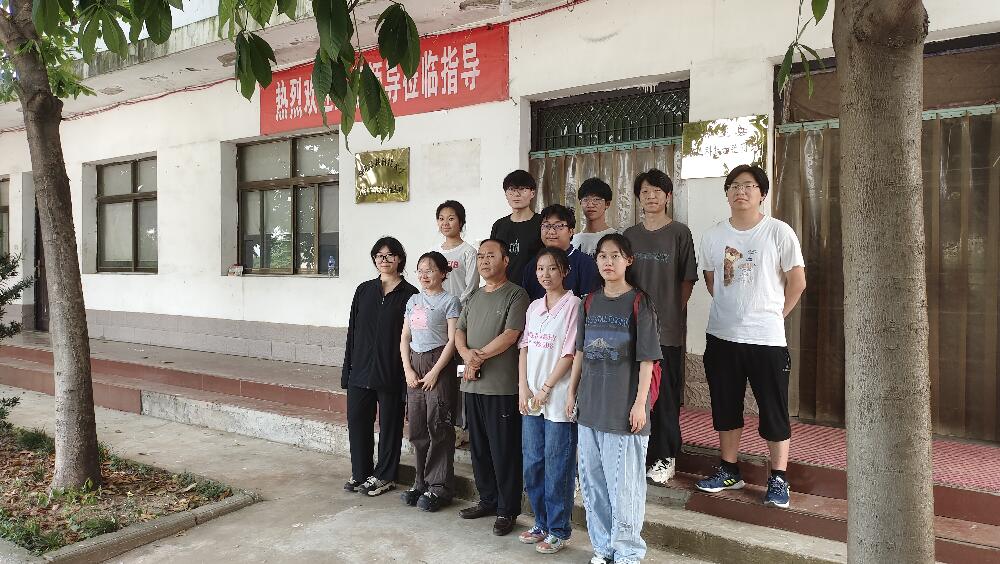 赴生猪养殖企业关于常见猪流行病的防治调研