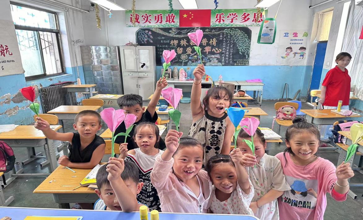 山西师范大学三下乡|童心折纸，共绘未来