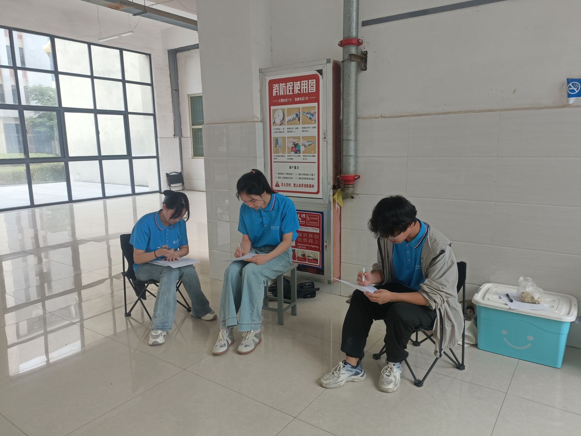 巢湖学院学子三下乡组图稿