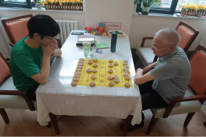践行老龄战略，传递温暖爱心